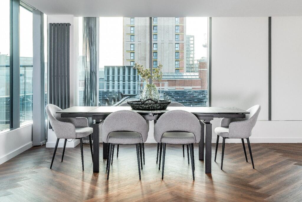 penthouse dining area velocity village