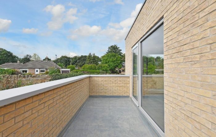 2 Dukes place, balcony