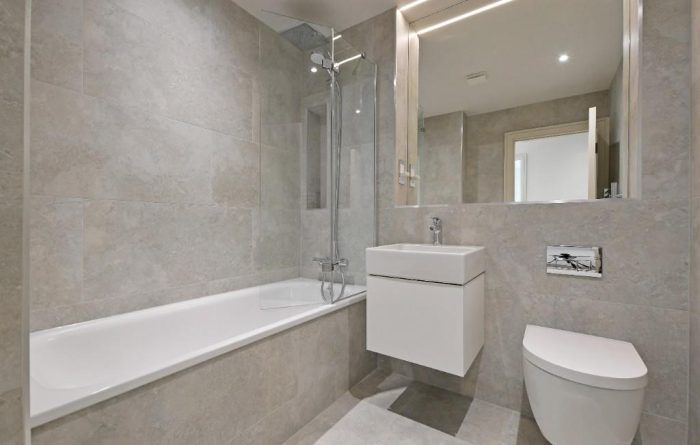 2 Dukes place, bathroom 2