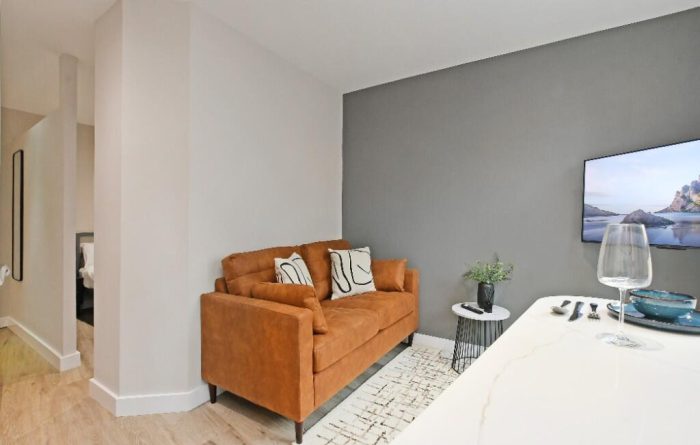 402, west one, sofa