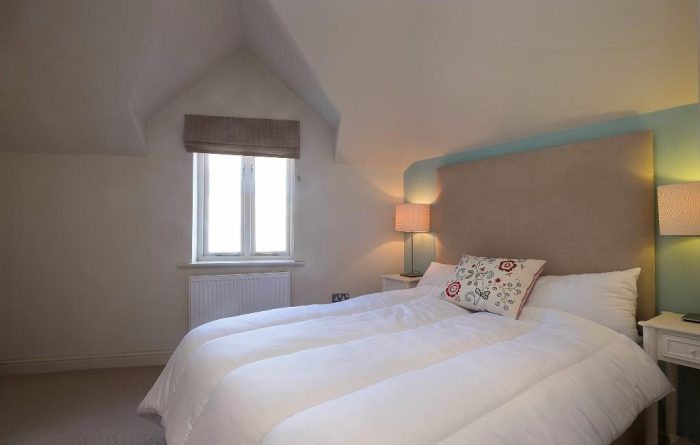 9 Totley hall, bedroom 2 image 2, Ascent Lettings