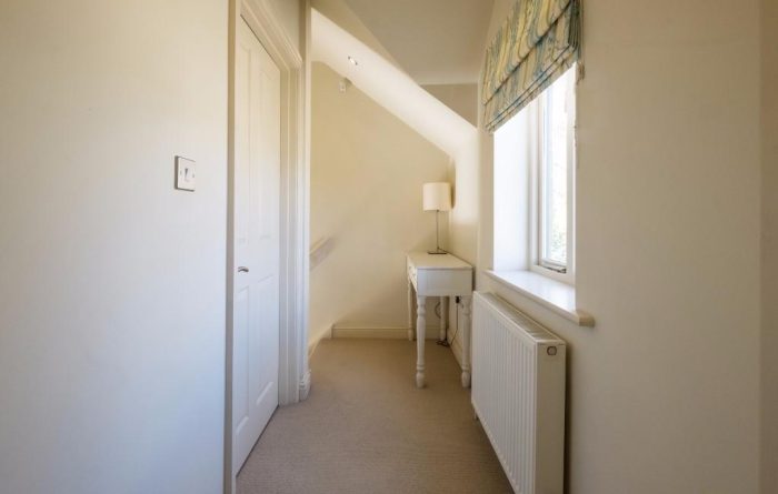 9 Totley hall, corridor, Ascent Lettings