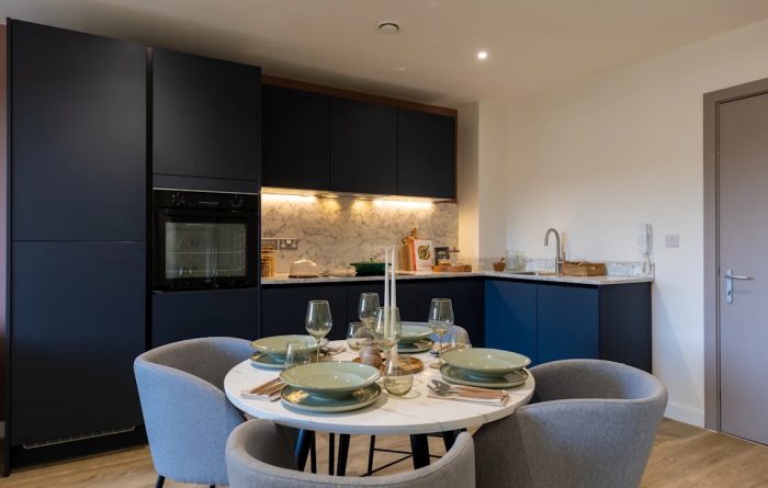 Kangaroo Works, sheffield, 2 bed Apt dining table