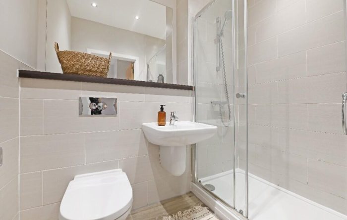 Studio, Huttons building, bathroom
