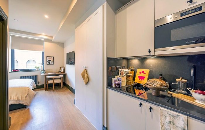 The James Sheffield, kitchen