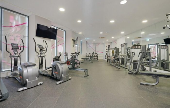 West One 2 Bed Apt, gym