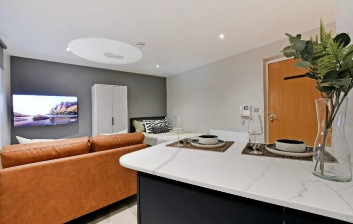 West one, studio, island